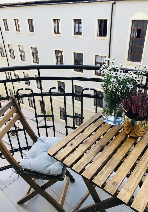 Gold Apartment Piotrkowska 37 วูดช์ ภายนอก รูปภาพ